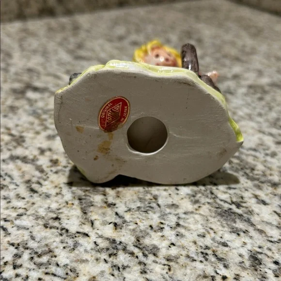 Vintage porcelain Hand-Painted woodcutter boy - Picture 5 of 6